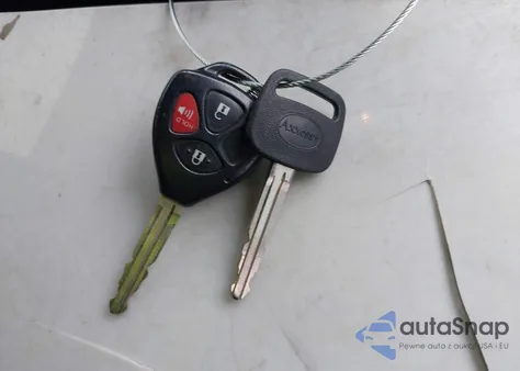 2013 Toyota Yaris Le из США, поврежденный, VIN JTDJTUD30DD554354